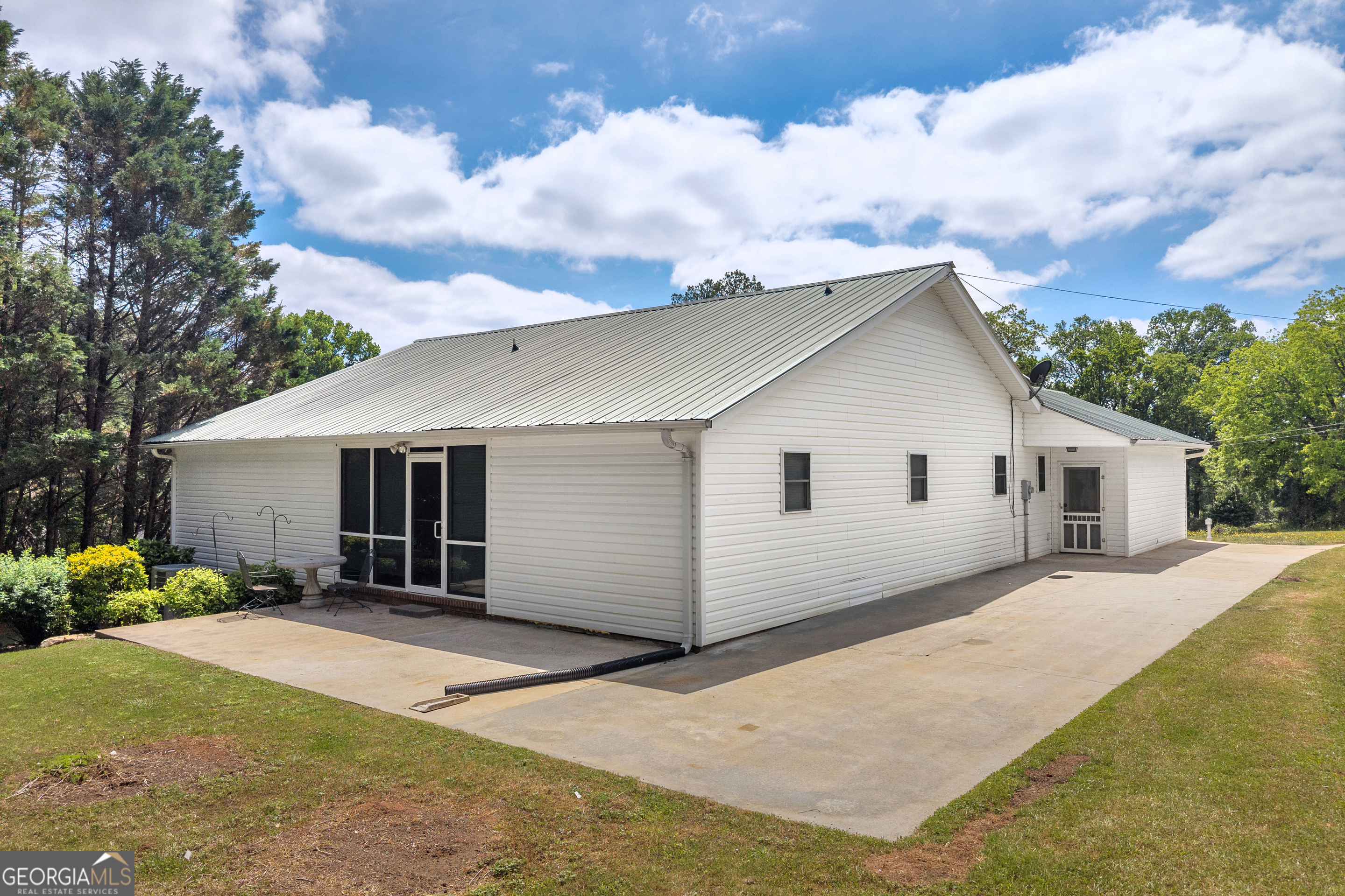 99 Parker Street Carnesville, GA 30521 - Photo 14 of 62
