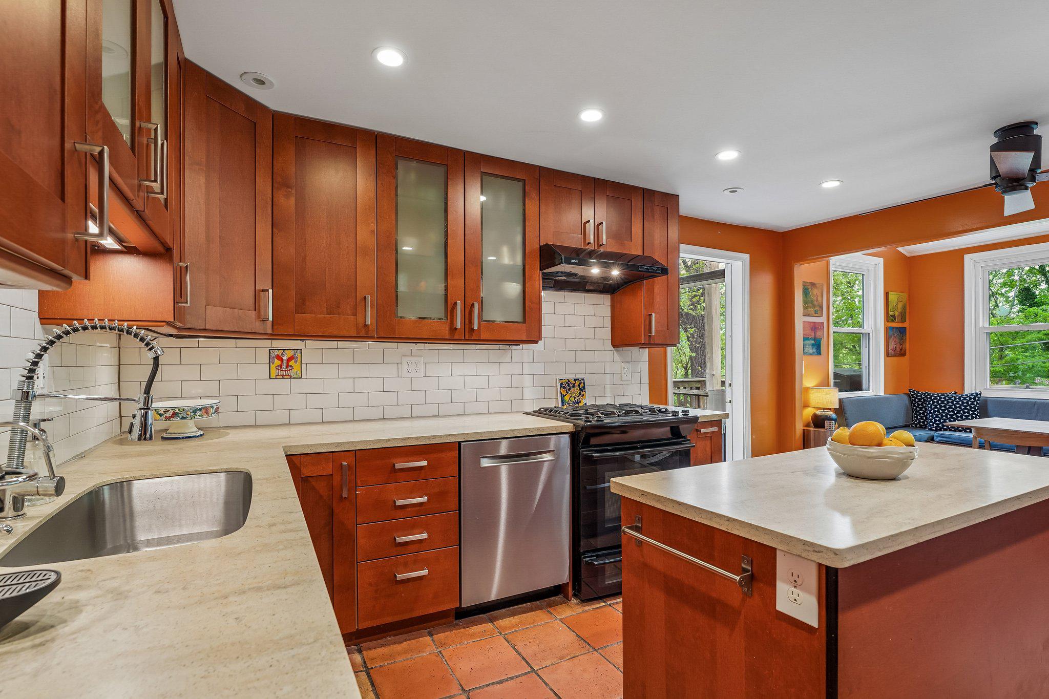 5716 Rusk Avenue Baltimore, MD 21215 - Photo 5 of 48 Kitchen