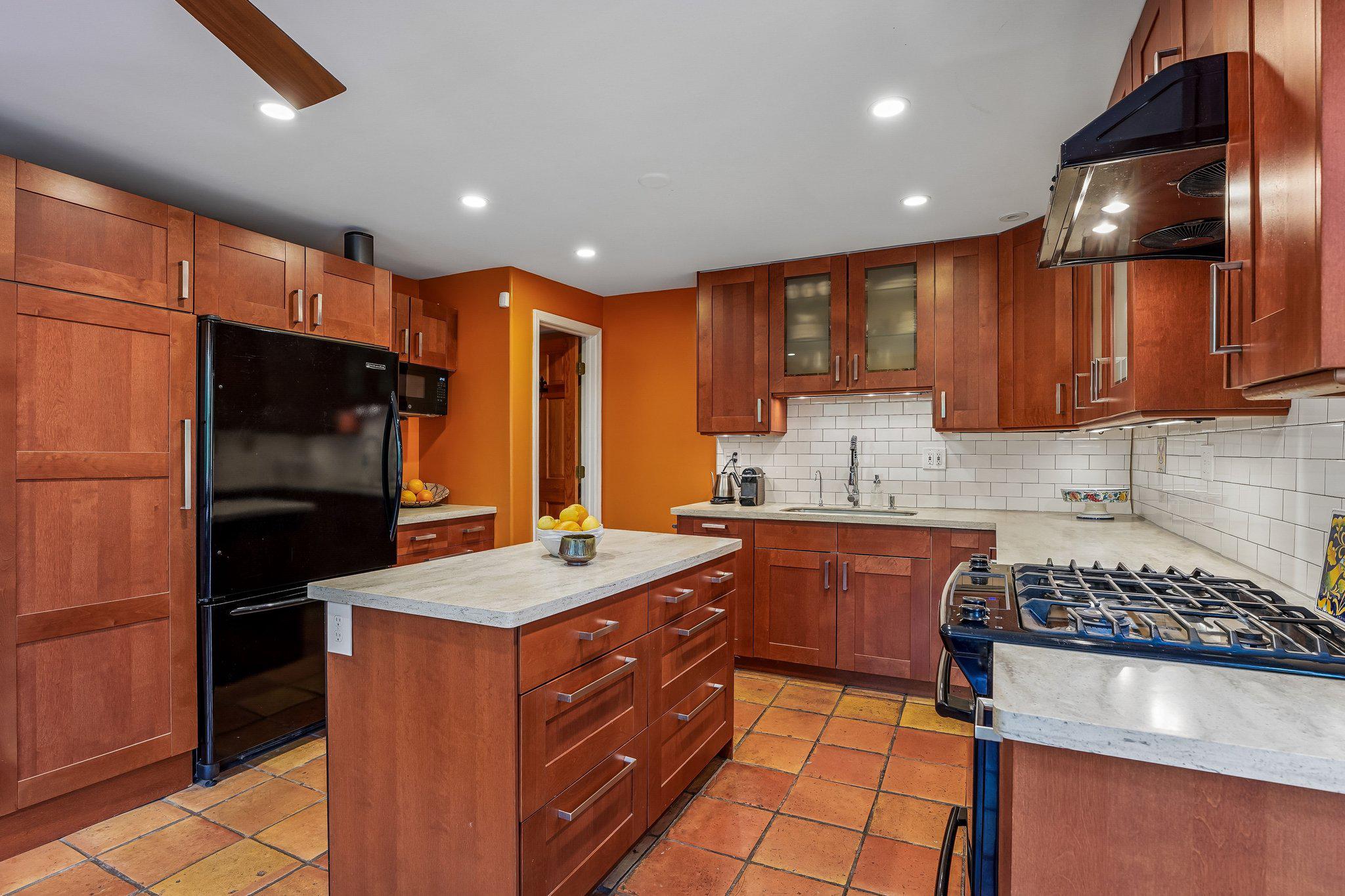 5716 Rusk Avenue Baltimore, MD 21215 - Photo 6 of 48 Kitchen