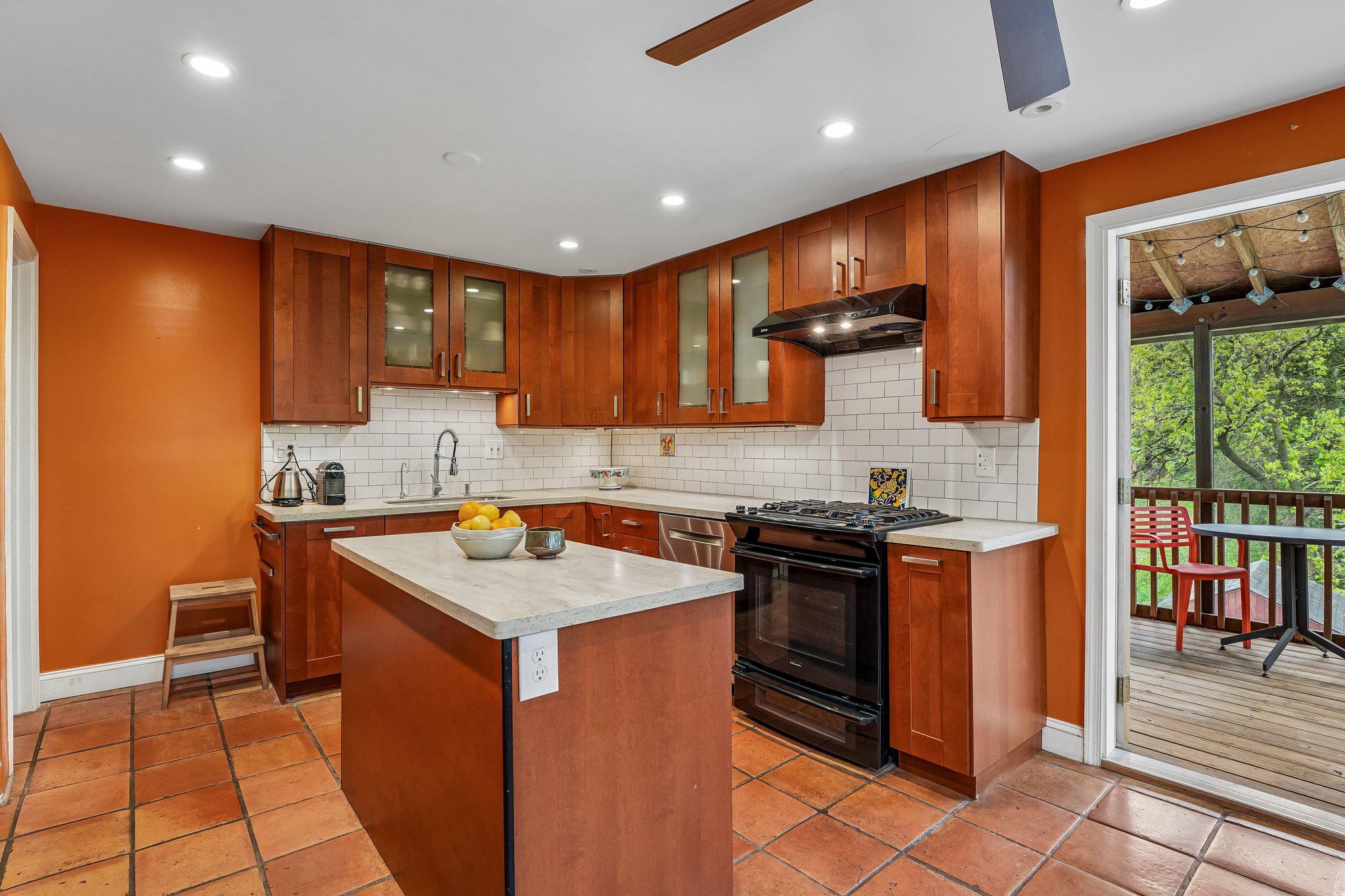 5716 Rusk Avenue Baltimore, MD 21215 - Photo 7 of 48 Kitchen