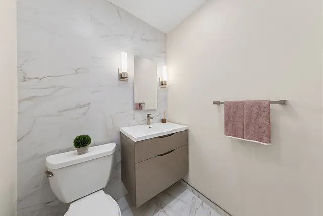 $3,300,000 | 130 Barrow Street, Unit PH20 | West Village