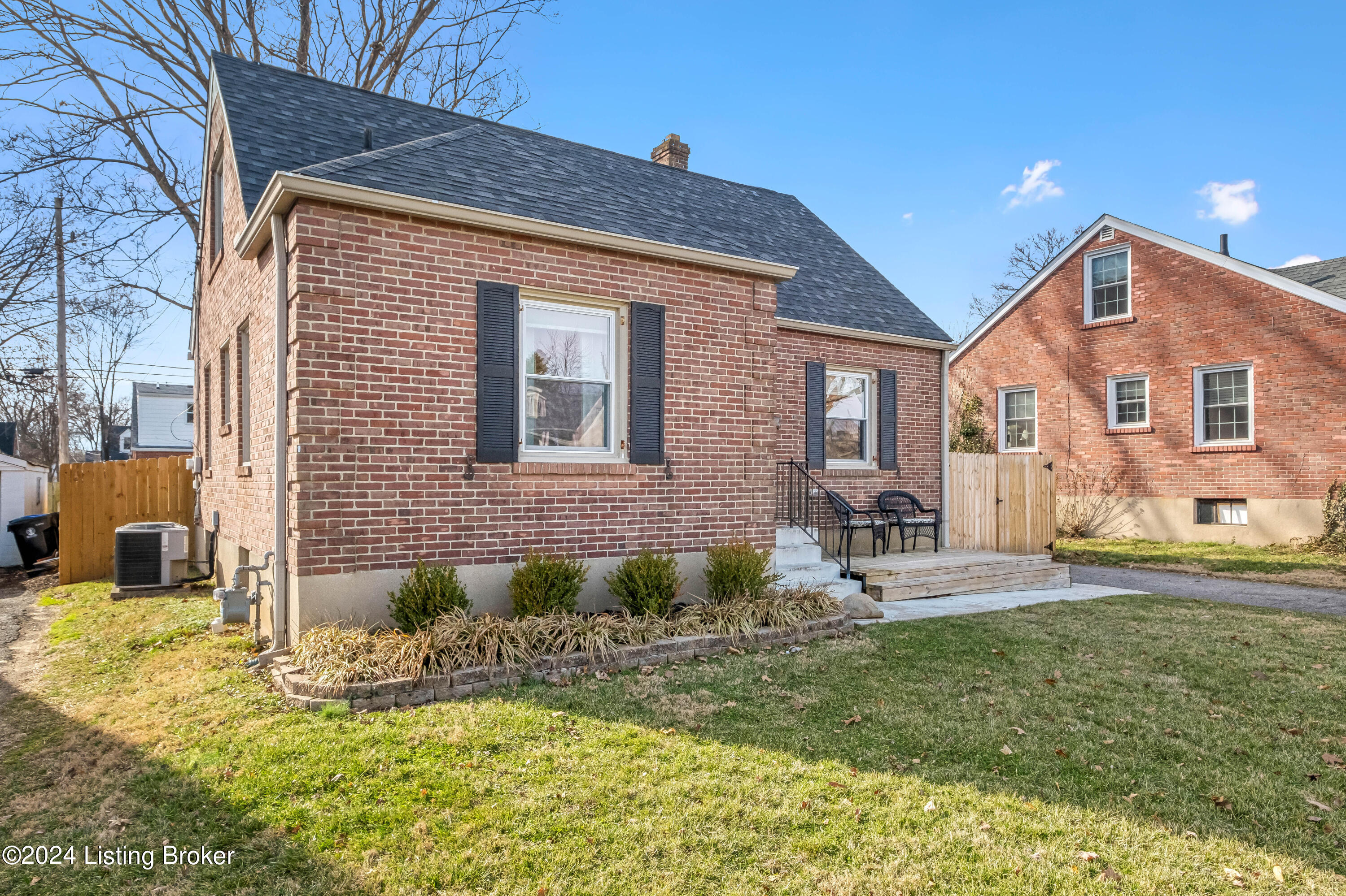 2926 Curran Road Louisville, KY 40205 - Photo 3 of 37 2926 Curran Rd (28 of 37)