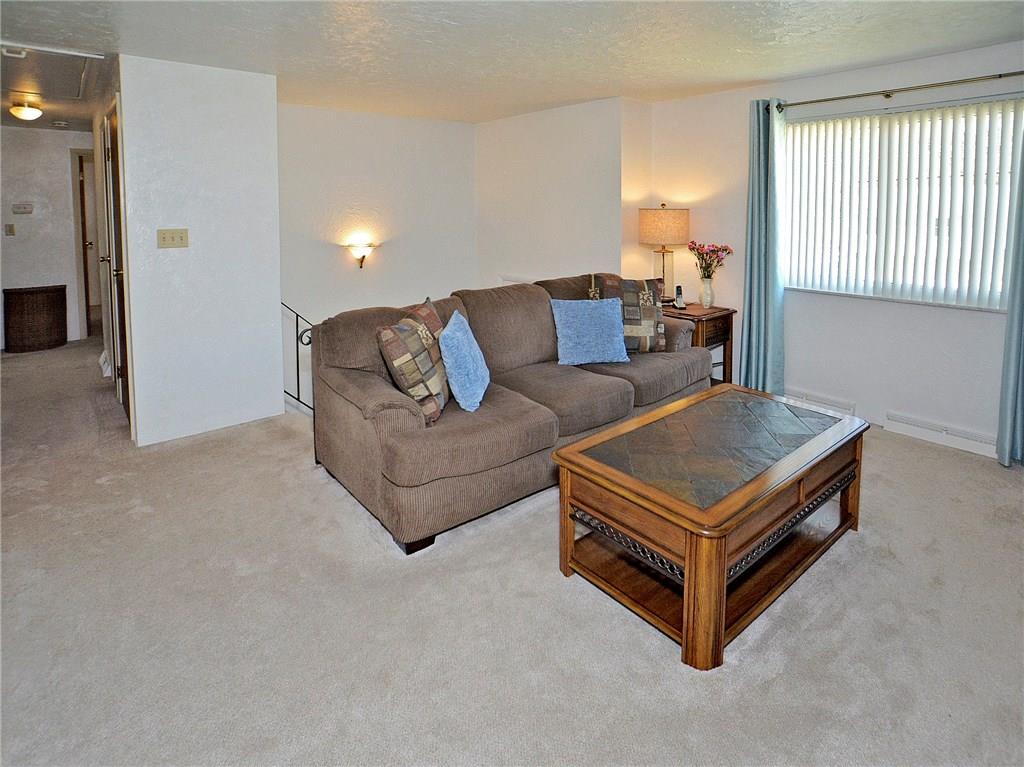 1754 O'Block Road Pittsburgh, PA 15239 - Photo 6 of 18 Gallery Image 6