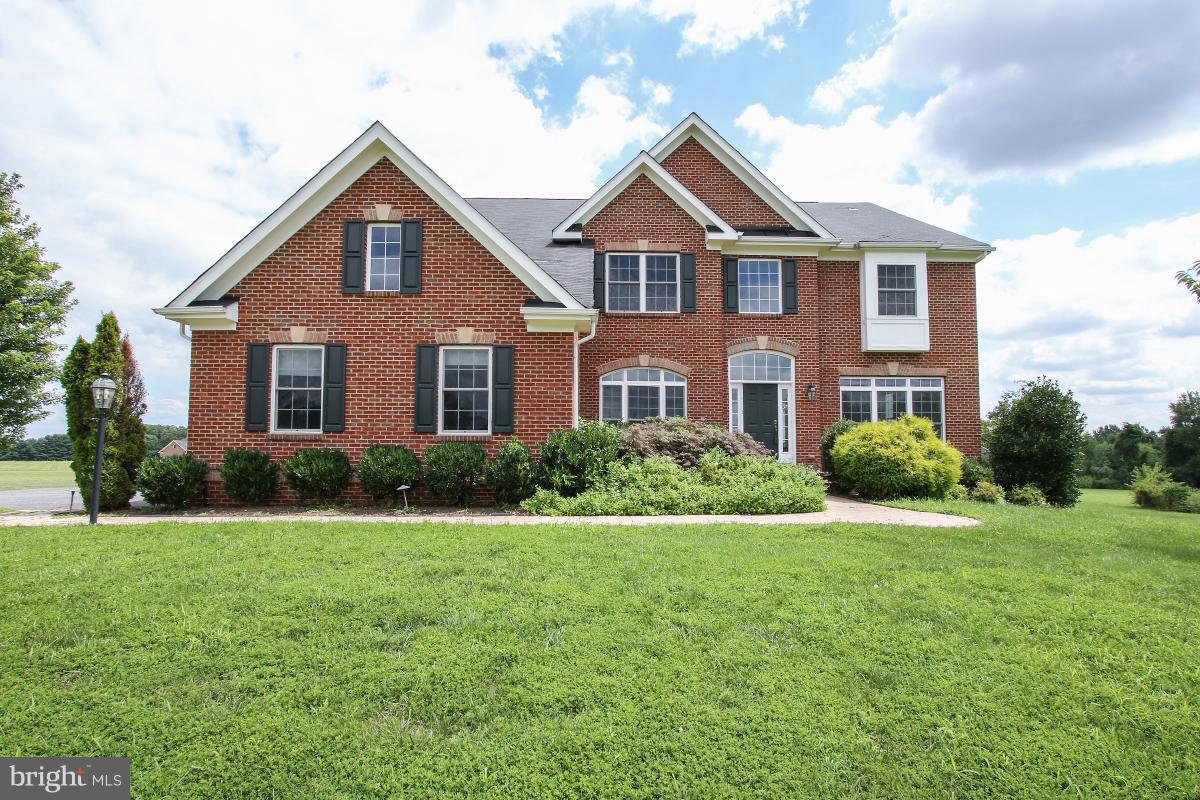 14113 Springview Court Leesburg, VA 20176 - Photo 1 of 26 Exterior (General)