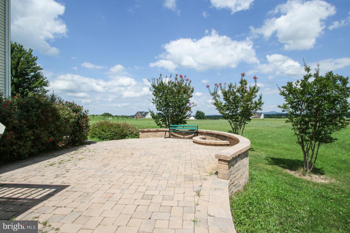 14113 Springview Court Leesburg, VA 20176 - Photo 24 of 26 Patio