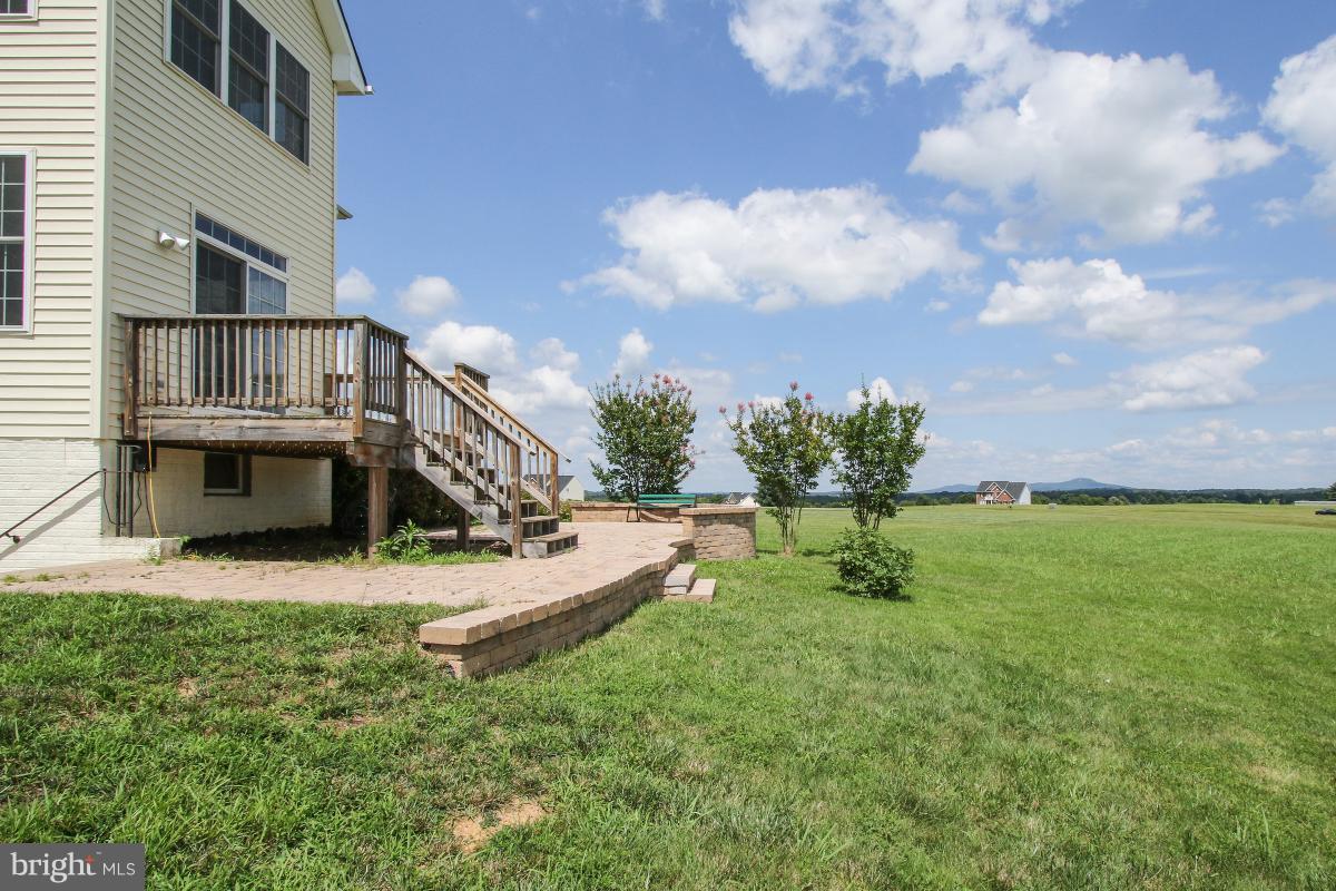 14113 Springview Court Leesburg, VA 20176 - Photo 25 of 26 Deck/Patio