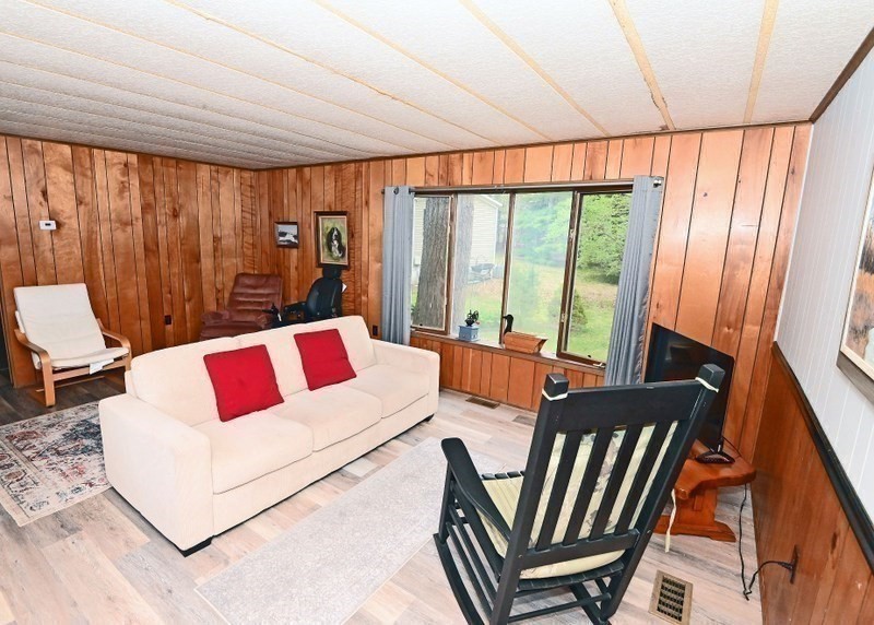 140 Jupiter Circle Wareham, MA 02576 - Photo 4 of 22