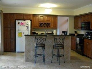 835 Bogie Lake Road White Lake, MI 48383 - Photo 12 of 25 Gourmet Kitchen