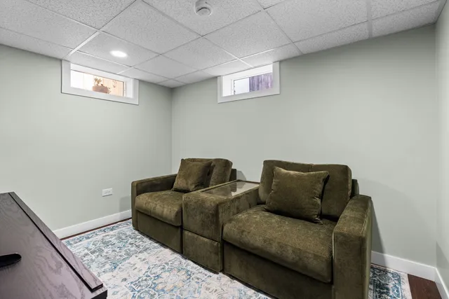 $400,000 | 1025 Queen Anne Street, Woodstock, IL 60098