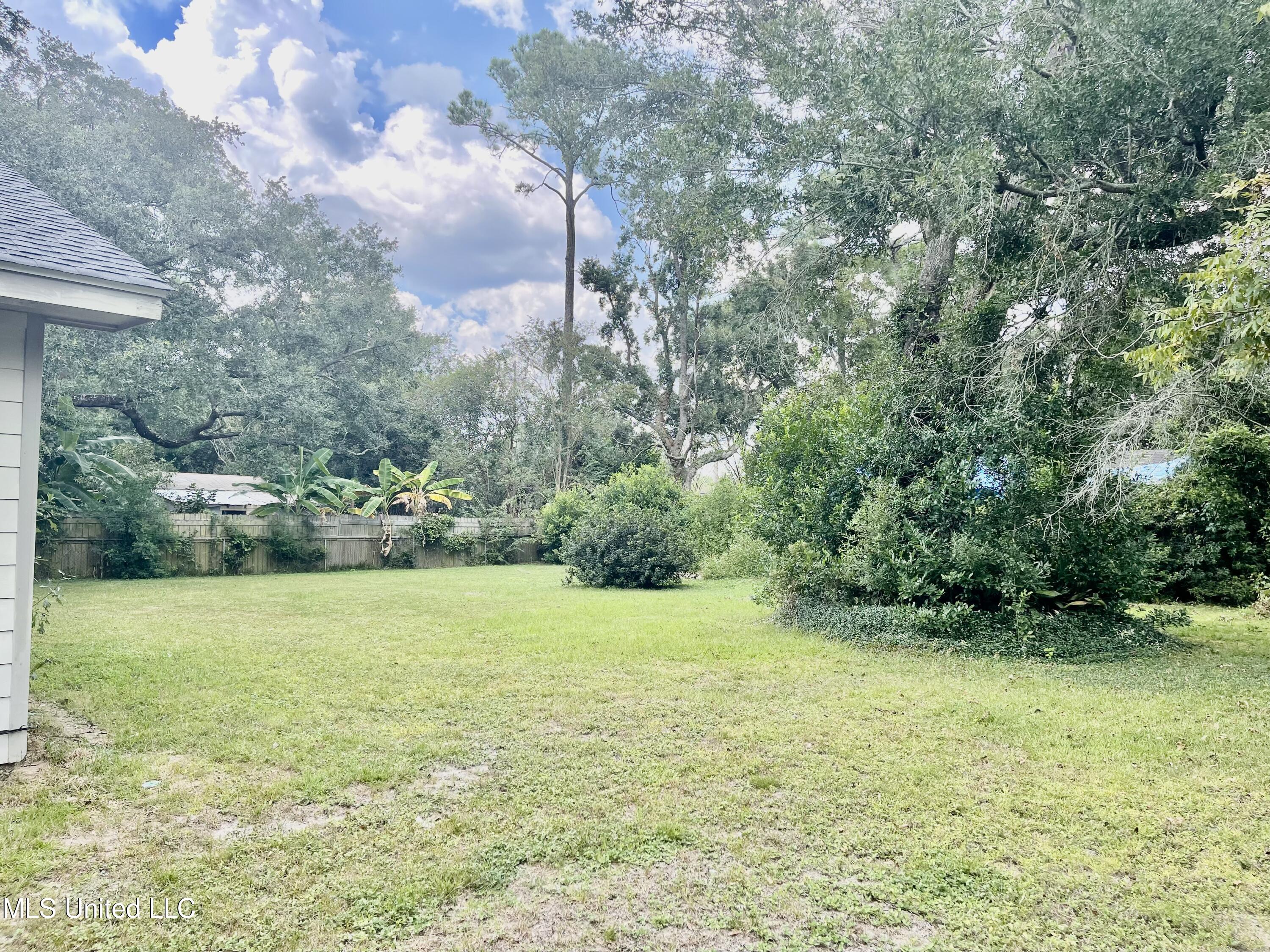 2442 Martin Road Biloxi, MS 39531 - Photo 20 of 20 IMG_7026
