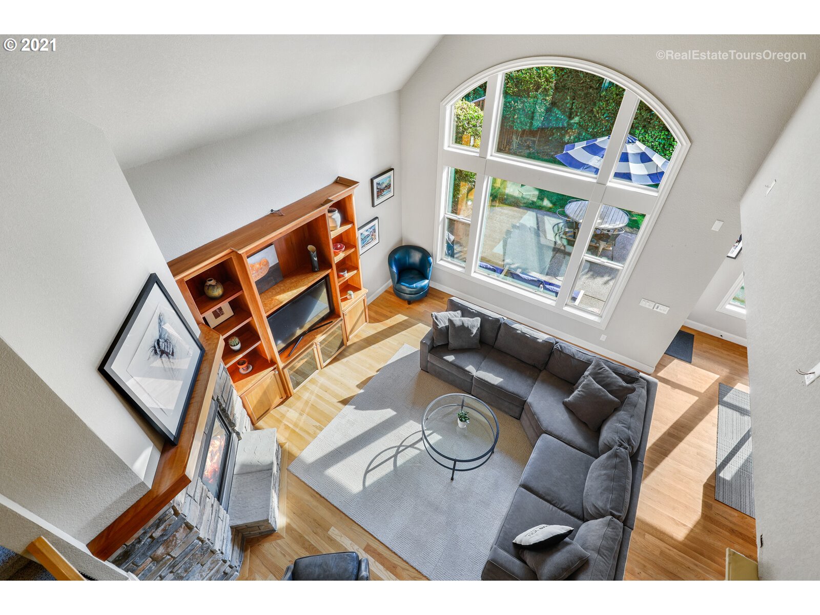 8110 Southwest 47th Avenue Portland, OR 97219 - Photo 7 of 32 Gallery Image 7