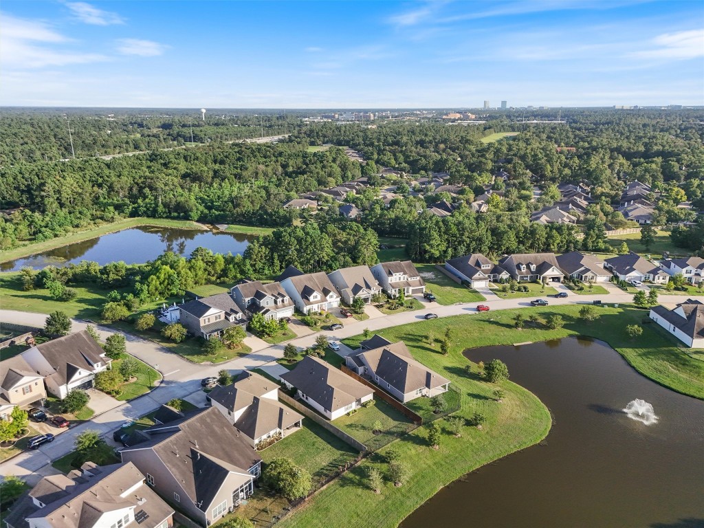 2172 Rope Maker Road Conroe, TX 77384 - Photo 43 of 50 Stunning neighborhood filled with so many beautiful amenities!