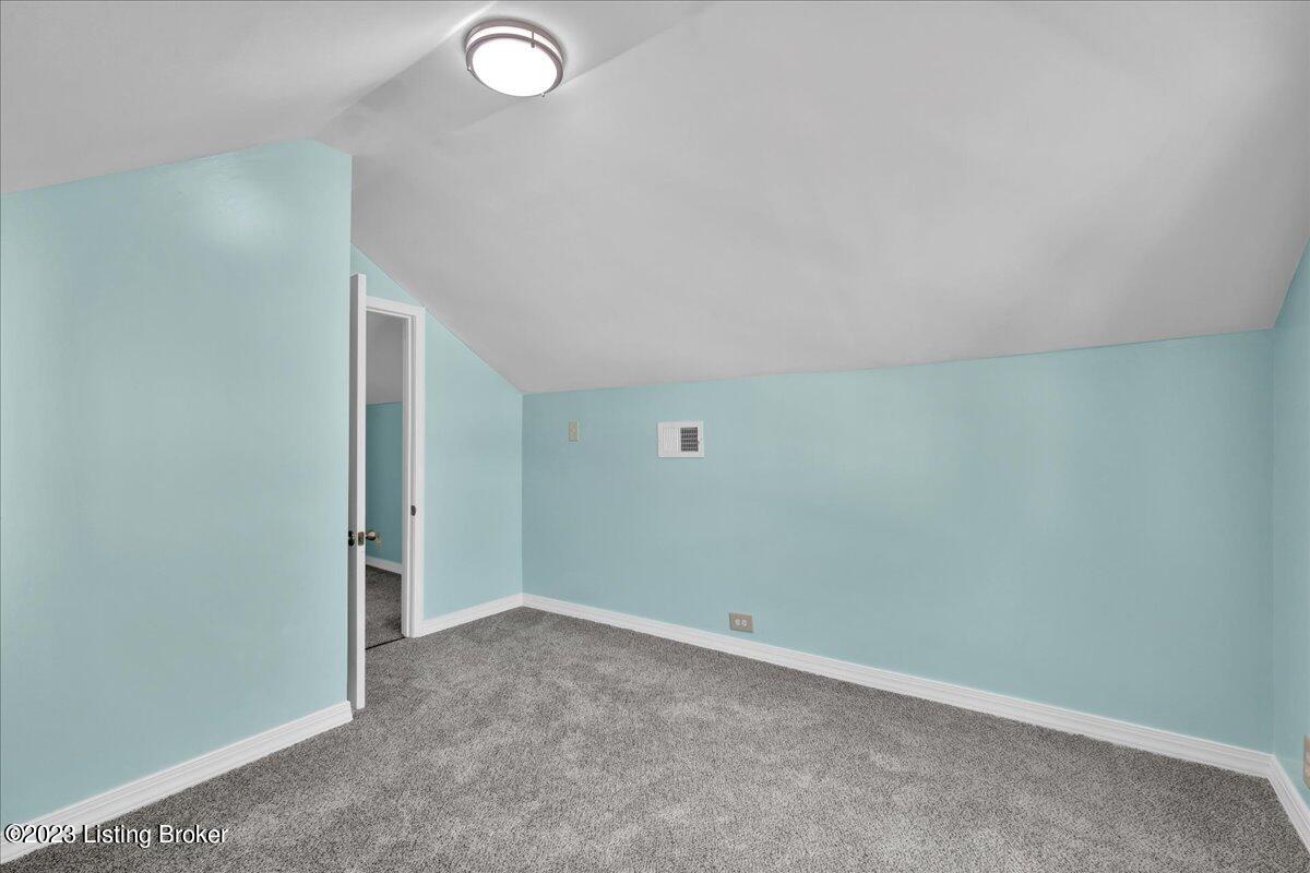 8115 Kerry Road Louisville, KY 40258 - Photo 37 of 44 37-8115 Kerry Rd -137