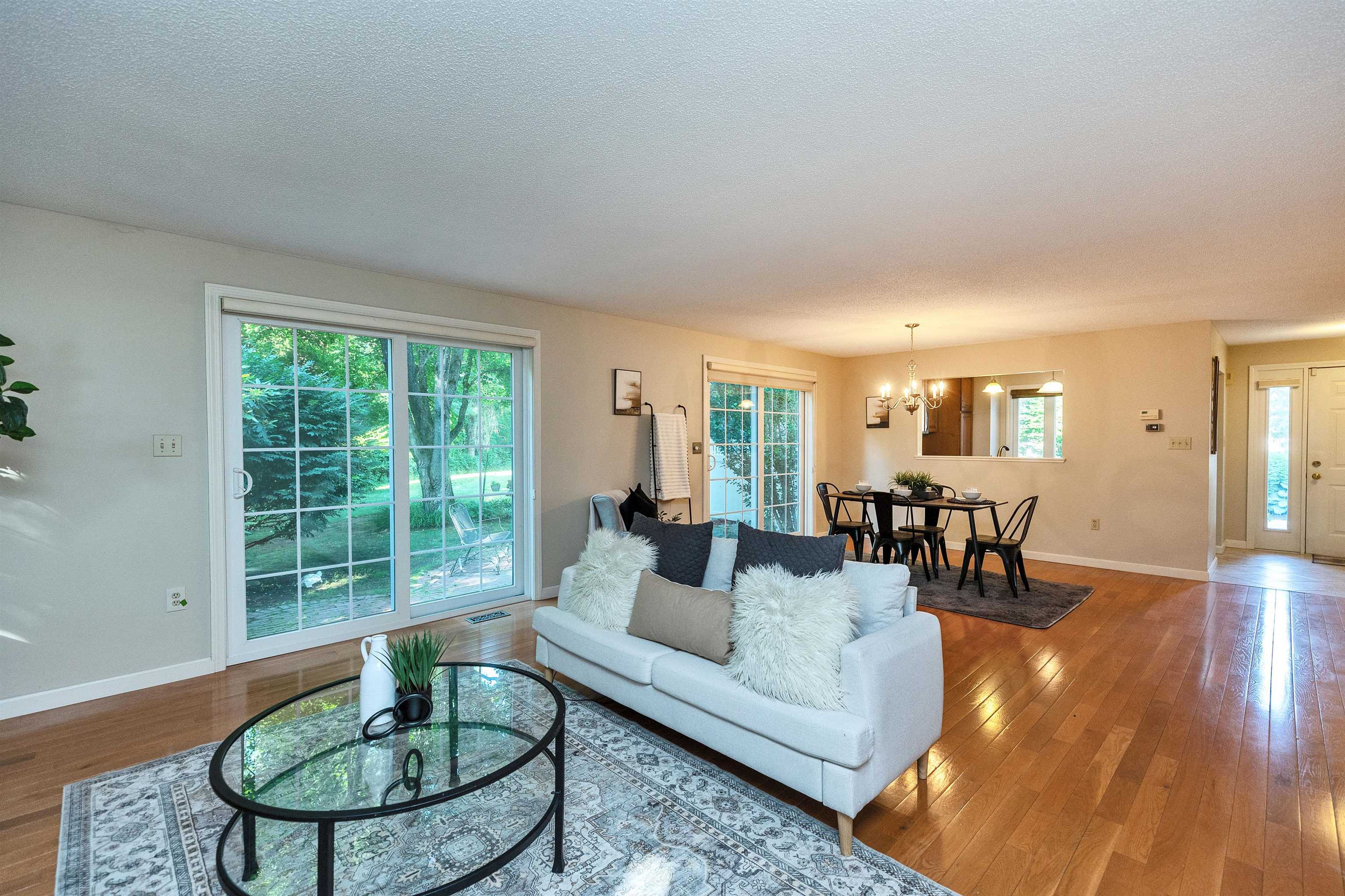 555 Straw Hill Road Manchester, NH 03104 - Photo 15 of 45