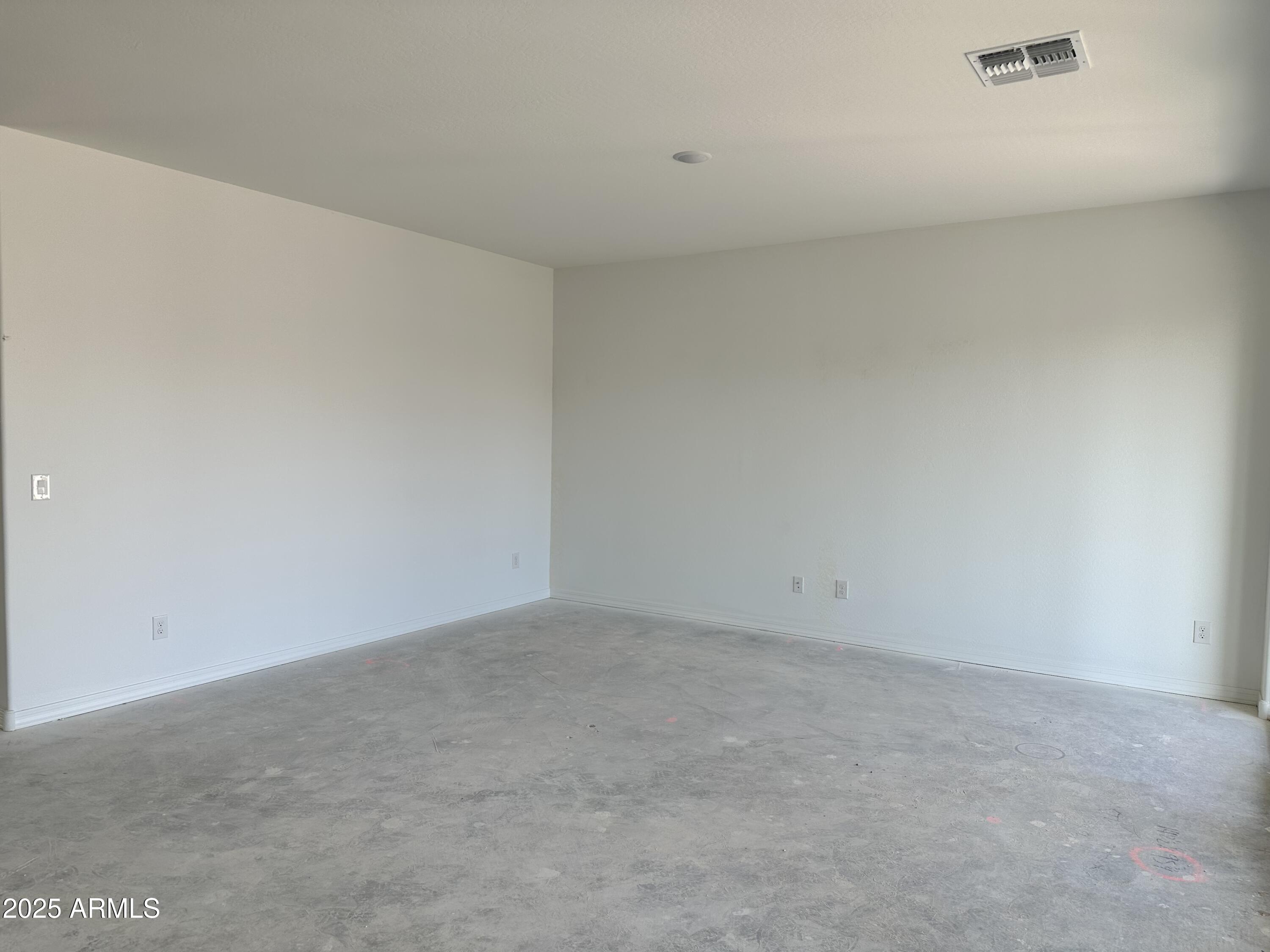 5611 West Summerside Road Laveen, AZ 85339 - Photo 22 of 24 0009_ Great Room