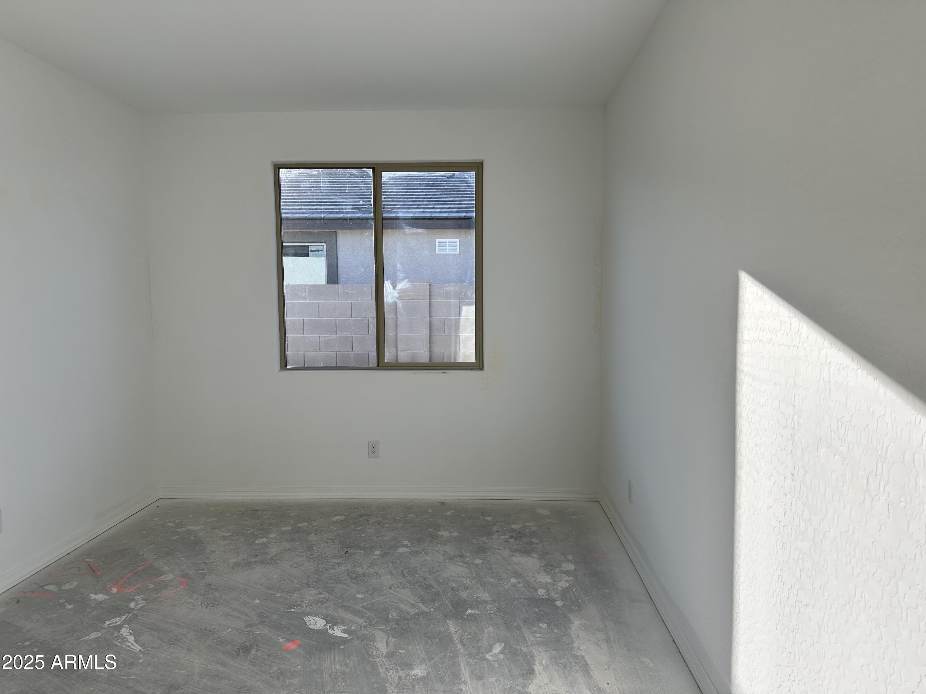 5611 West Summerside Road Laveen, AZ 85339 - Photo 5 of 24 0004_den
