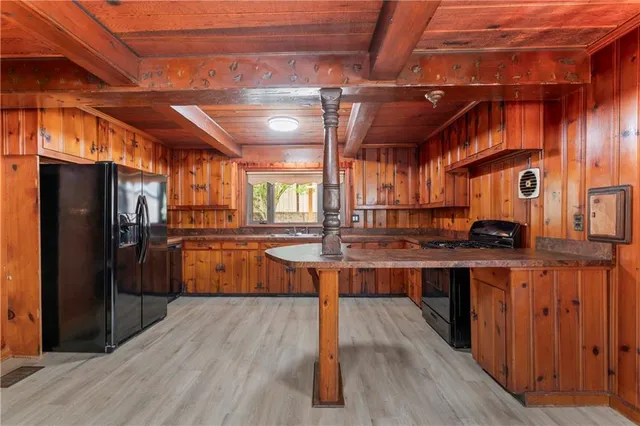 $274,900 | 1245 Avondale Drive, Industry, PA 15052