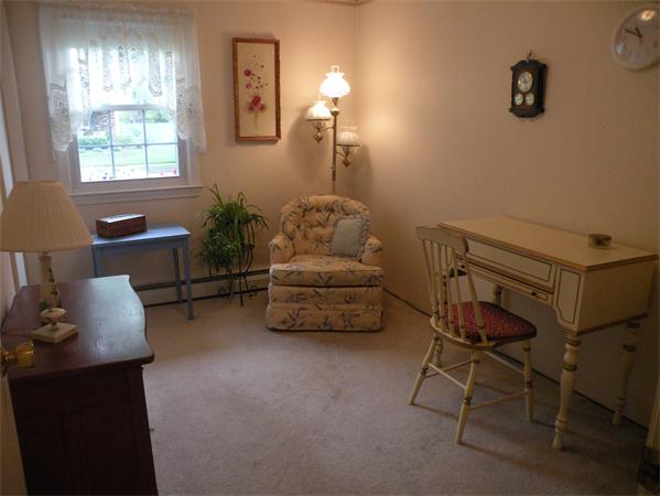 32 Sonning Road Beverly, MA 01915 - Photo 13 of 19 Gallery Image 13