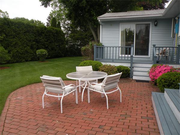32 Sonning Road Beverly, MA 01915 - Photo 15 of 19 Gallery Image 15