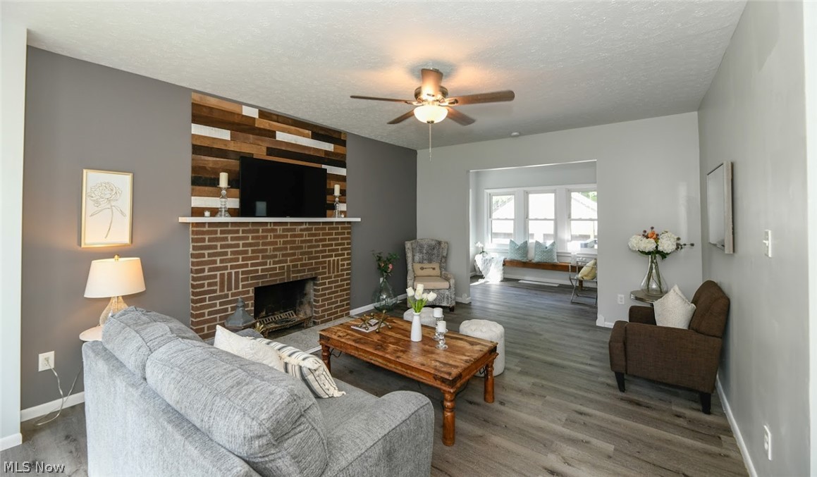 932 Cambridge Road Cleveland Heights, OH 44121 - Photo 4 of 35