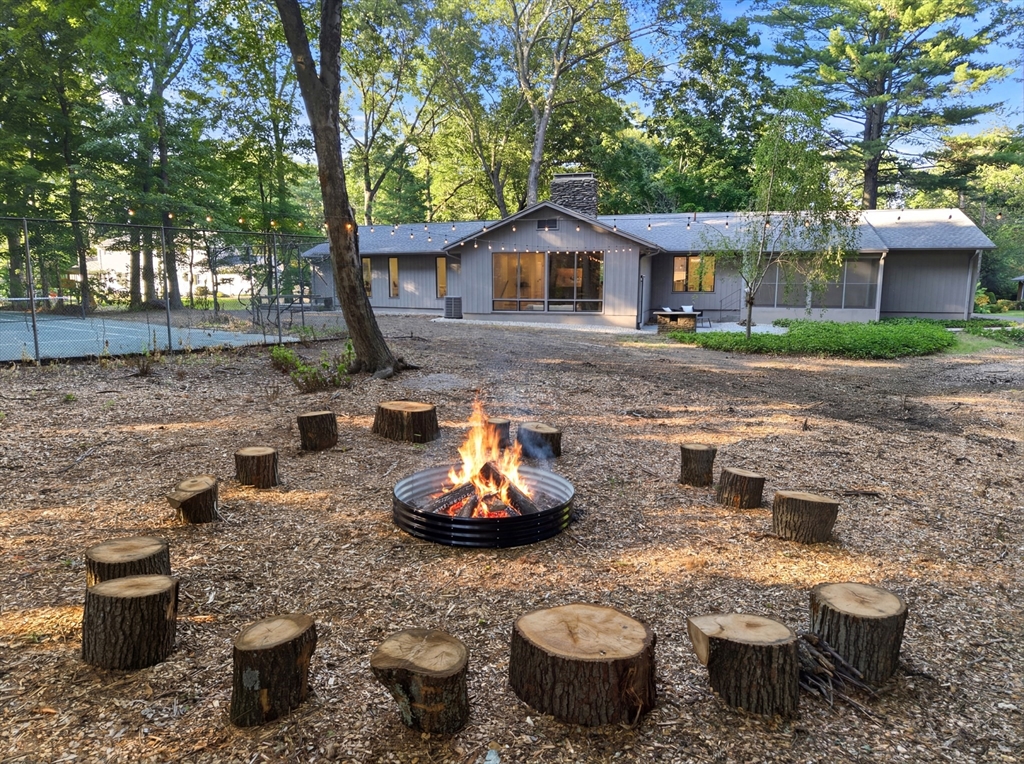 20 Longfellow Road Holyoke, MA 01040 - Photo 41 of 42 Gallery Image 41