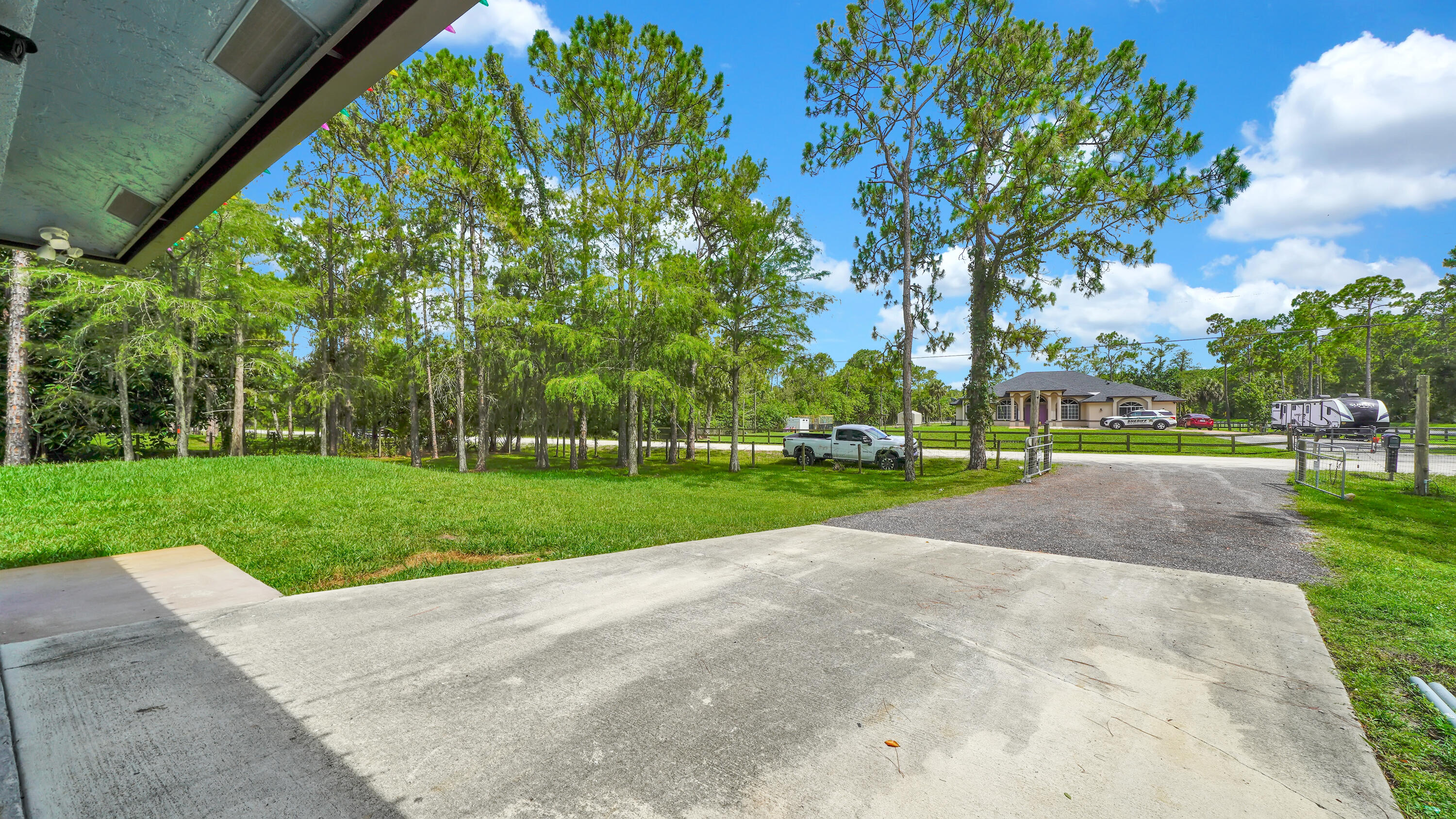 17995 31st Road North Loxahatchee, FL 33470 - Photo 16 of 47 Garage Views (2)