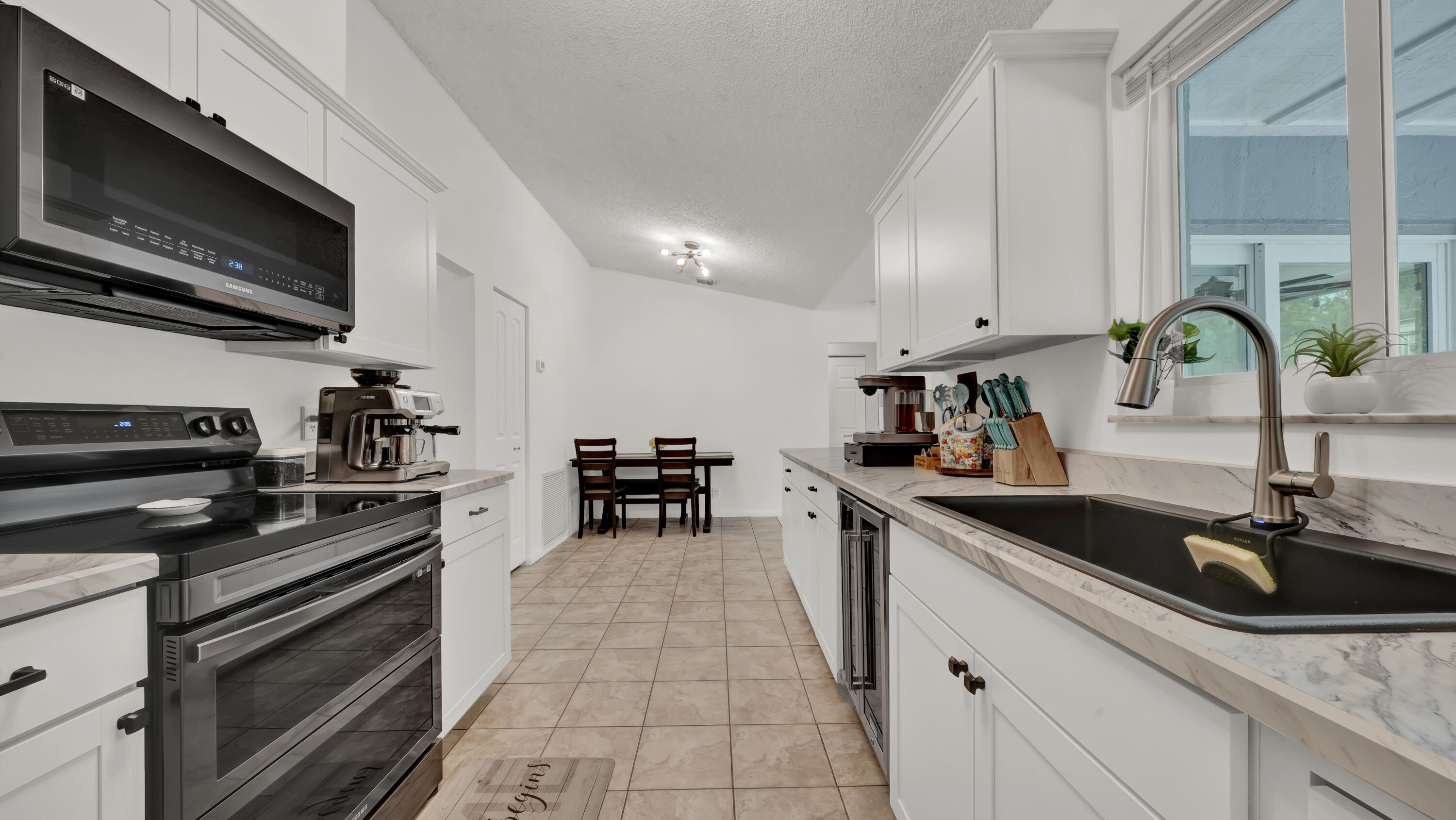 17995 31st Road North Loxahatchee, FL 33470 - Photo 27 of 47 Kitchen (2)