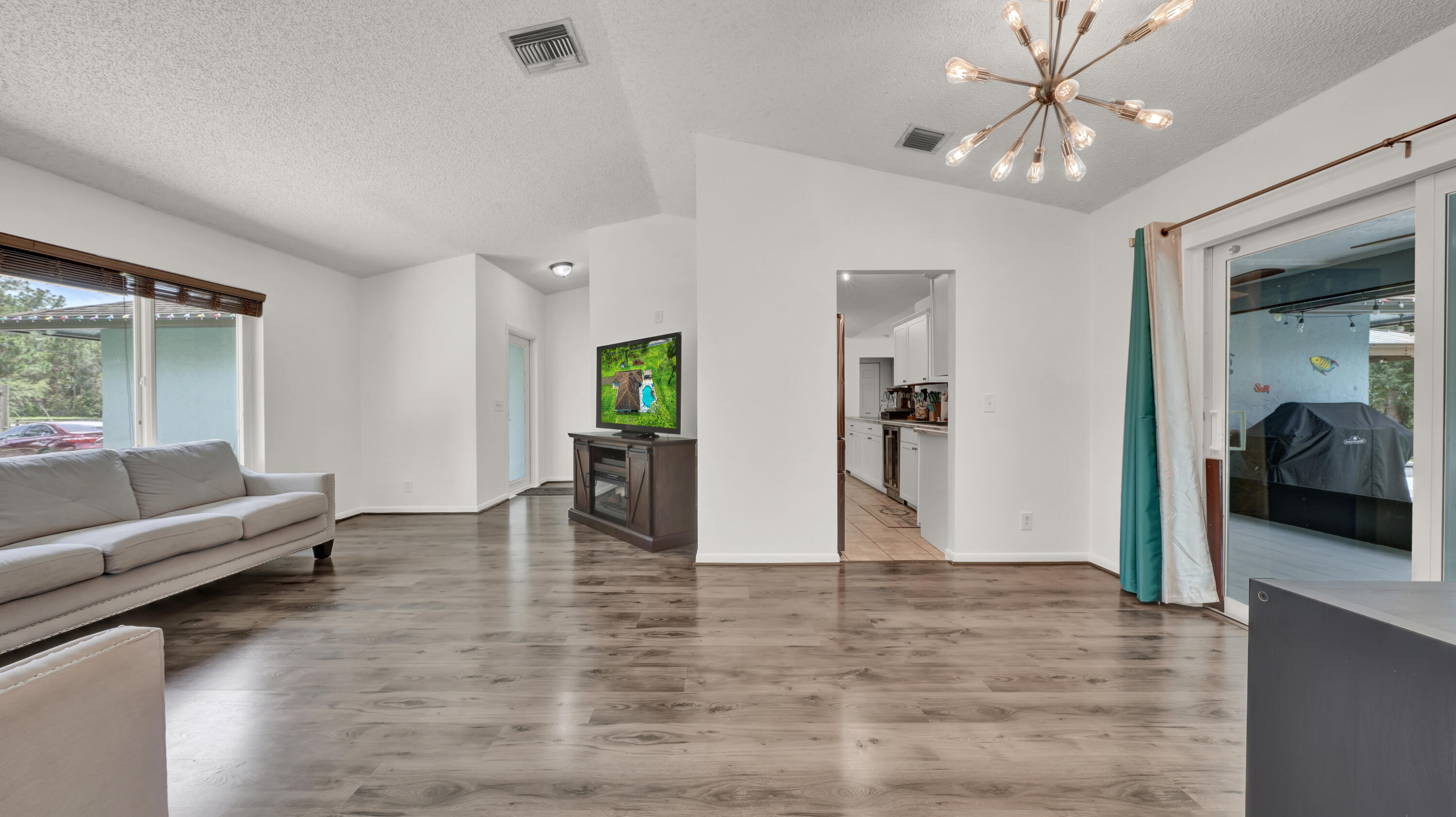 17995 31st Road North Loxahatchee, FL 33470 - Photo 31 of 47 Living Room (2)