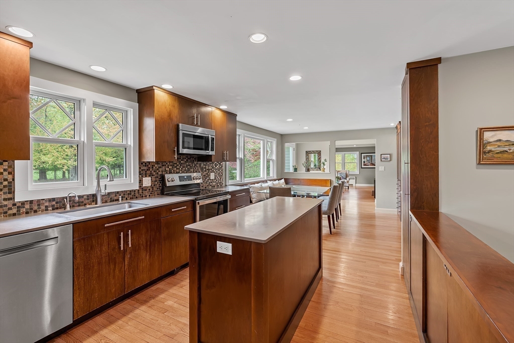 69 Plain Road Wayland, MA 01778 - Photo 2 of 22 Gallery Image 2
