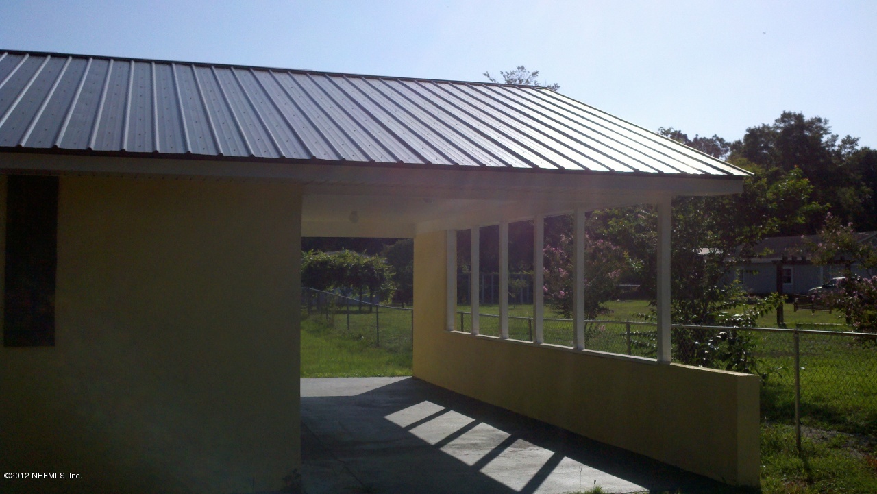 85064 Harts Road Yulee, FL 32097 - Photo 2 of 6 1 Car Car-port