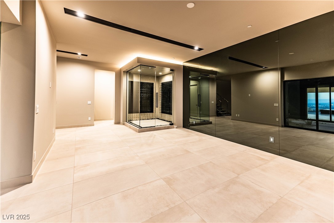 607 Grand Rim Drive Henderson, NV 89012 - Photo 11 of 30 View of common area