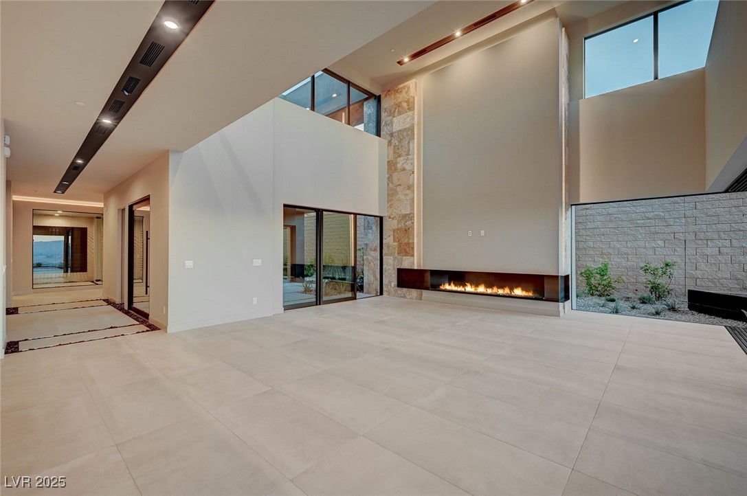 607 Grand Rim Drive Henderson, NV 89012 - Photo 12 of 30 Gallery Image 12