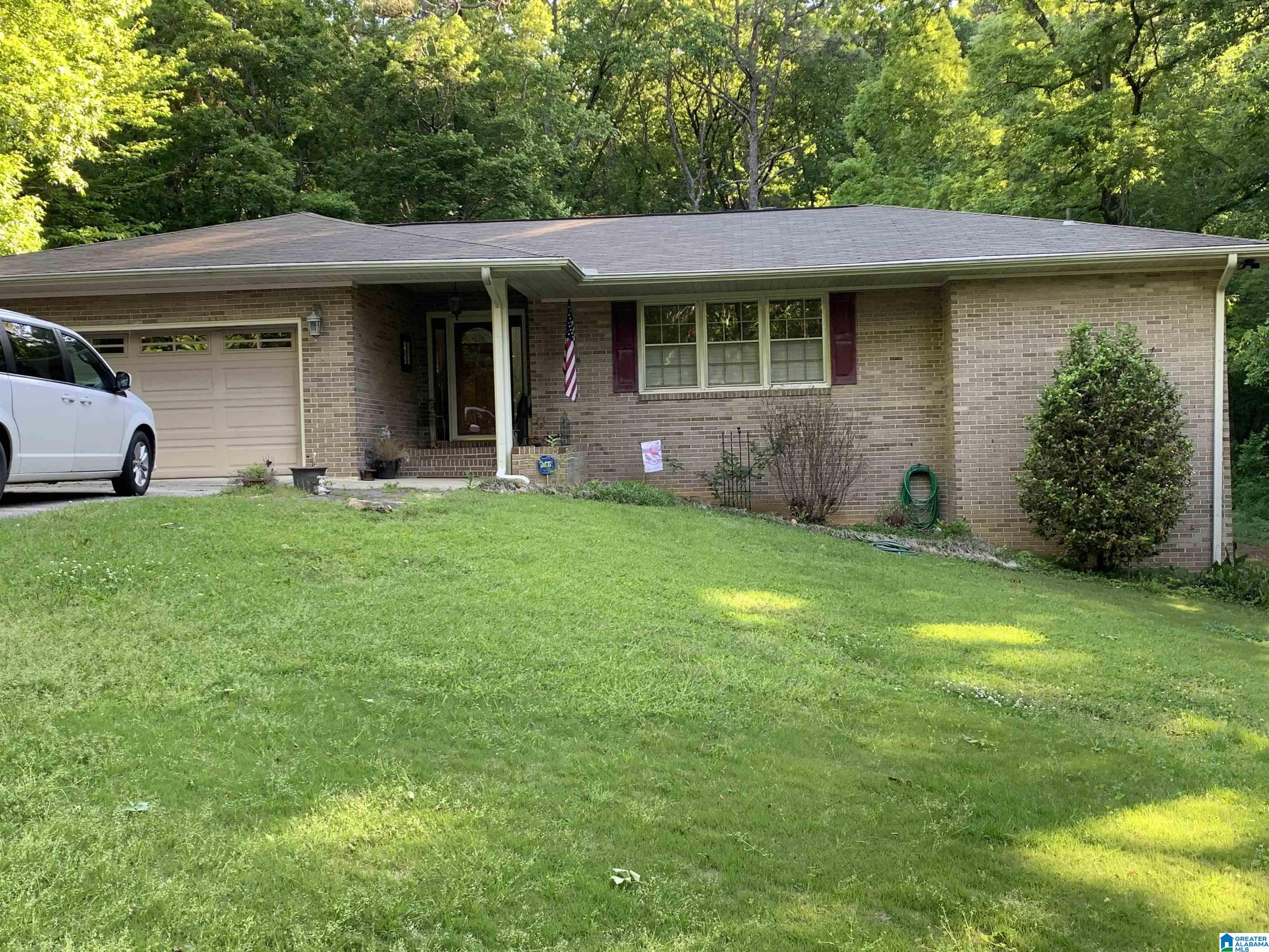 225 Shamrock Road Anniston, AL 36207 - Photo 1 of 4