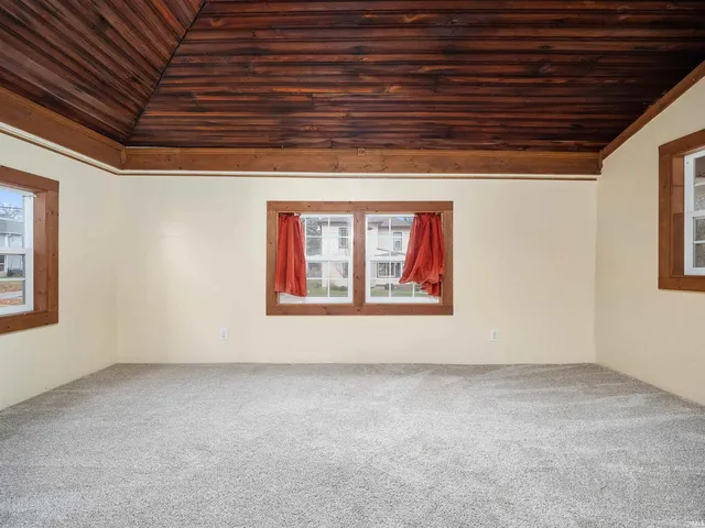 $175,000 | 244 Grayston Avenue, Huntington, IN 46750