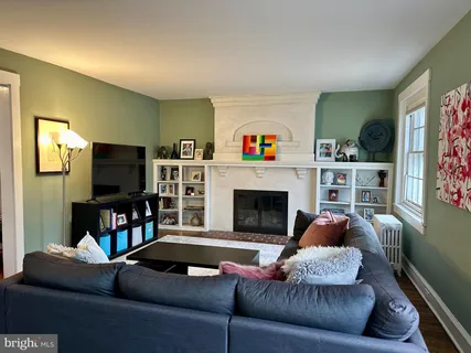 $939,000 | 2 Chestnut Avenue, Narberth, PA 19072