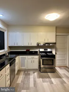 $939,000 | 2 Chestnut Avenue, Narberth, PA 19072