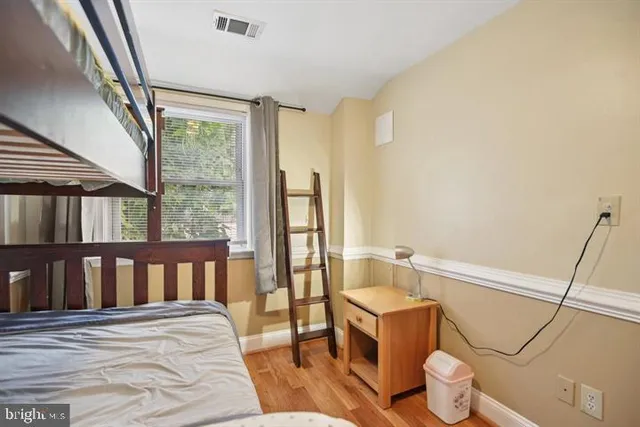 $2,850 | 3705 South Four Mile Run Drive, Arlington, VA 22206