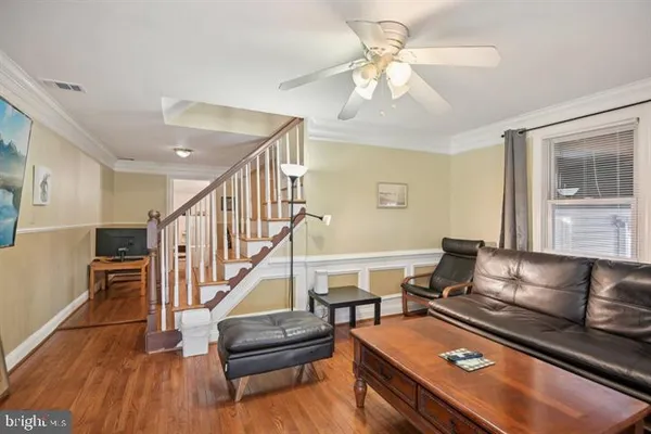 $2,750 | 3705 South Four Mile Run Drive, Arlington, VA 22206