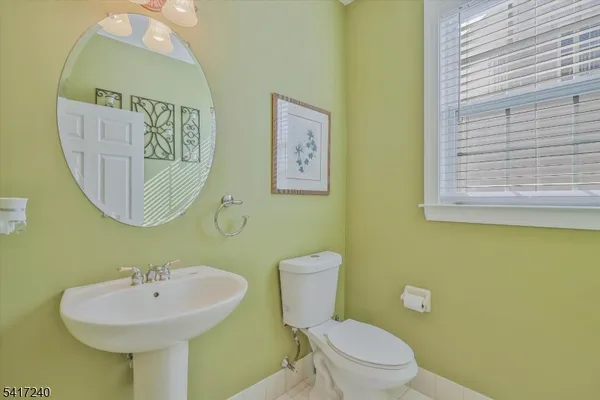 $985,000 | 4 Elm Drive, Clinton, NJ 08809