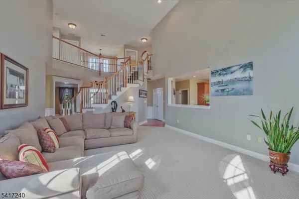 $985,000 | 4 Elm Drive, Clinton, NJ 08809