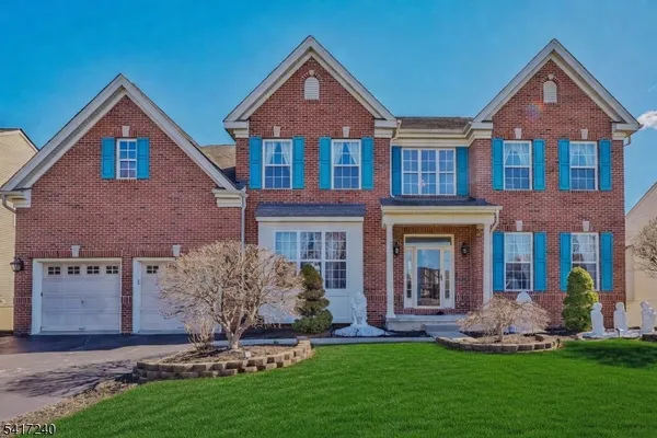 $985,000 | 4 Elm Drive, Clinton, NJ 08809