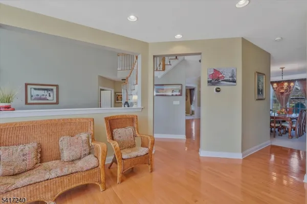 $985,000 | 4 Elm Drive, Clinton, NJ 08809