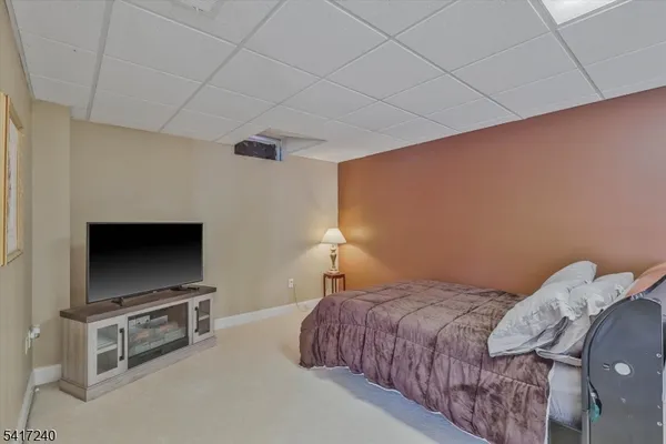 $985,000 | 4 Elm Drive, Clinton, NJ 08809