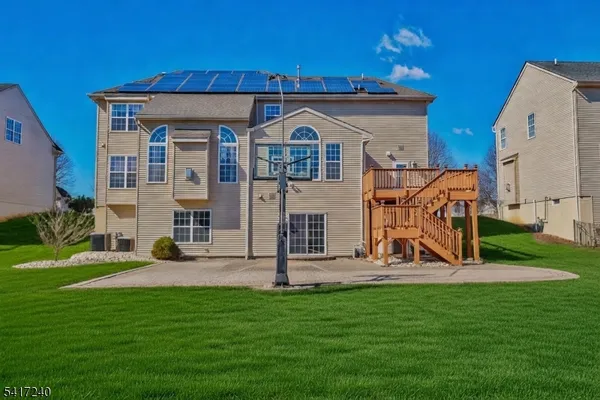 $985,000 | 4 Elm Drive, Clinton, NJ 08809