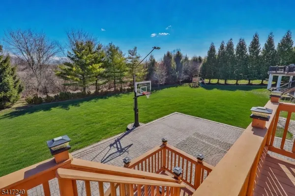 $985,000 | 4 Elm Drive, Clinton, NJ 08809