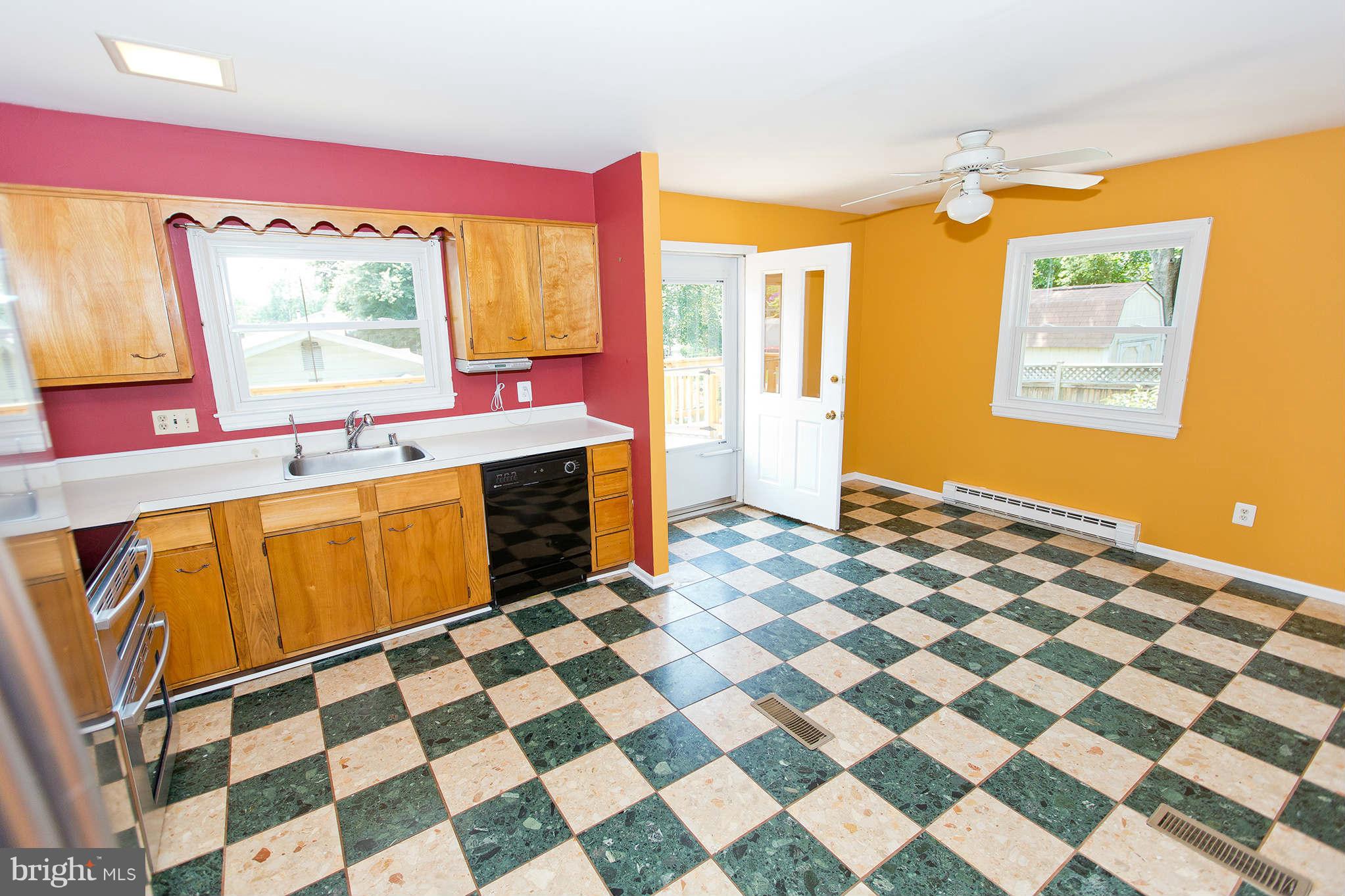 1210 East Jefferson Road Sterling, VA 20164 - Photo 11 of 30 Kitchen