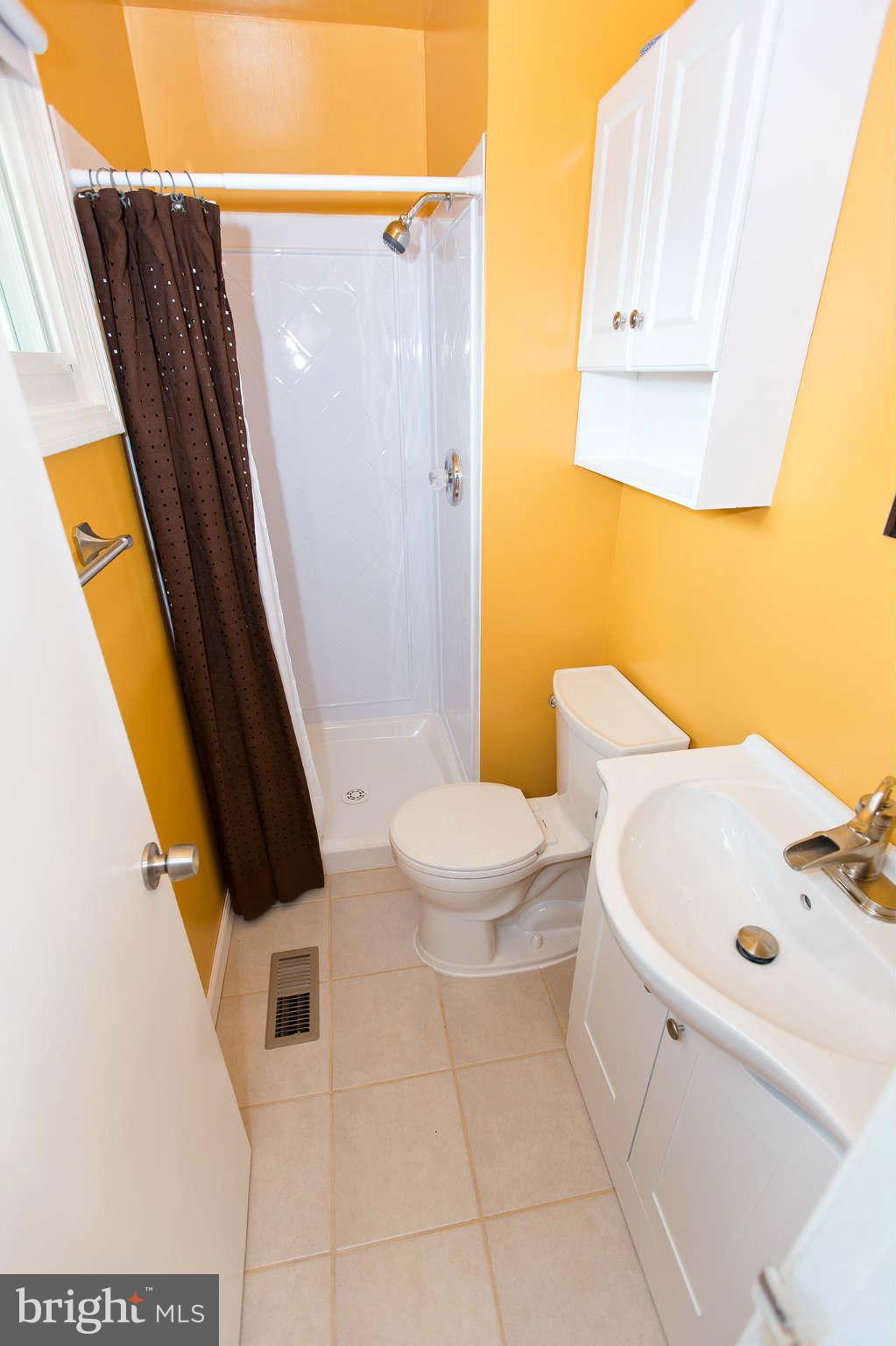 1210 East Jefferson Road Sterling, VA 20164 - Photo 18 of 30 Bath (Master)