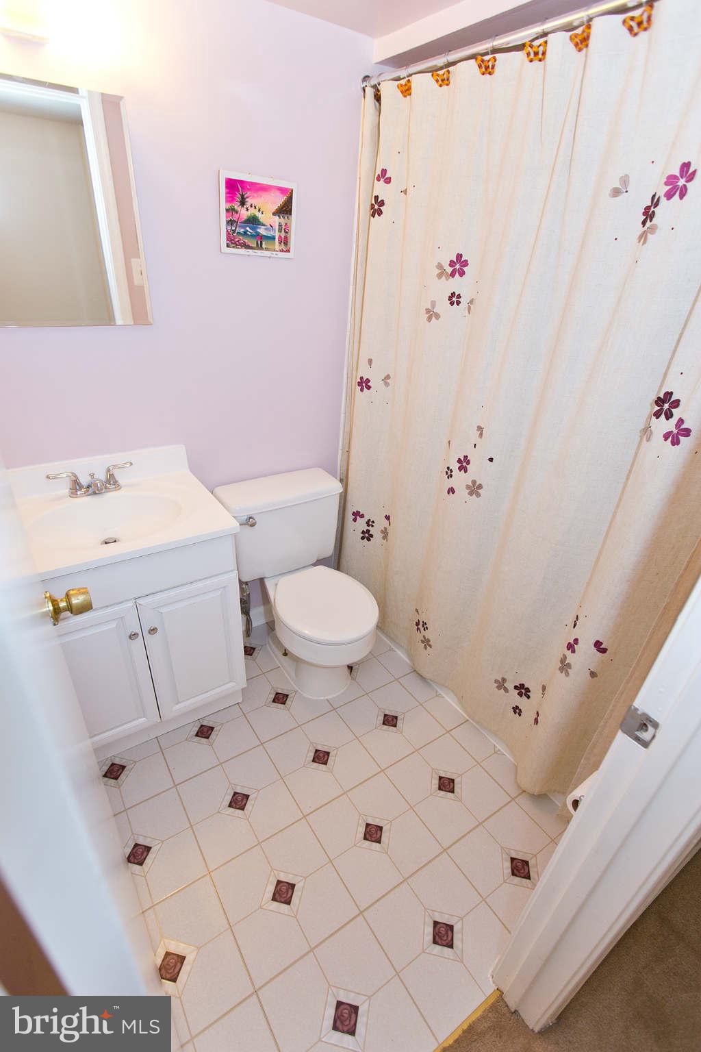 1210 East Jefferson Road Sterling, VA 20164 - Photo 27 of 30 Bath