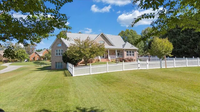 $995,000 | 1074 Jefferson Drive West, Forest, VA 24551