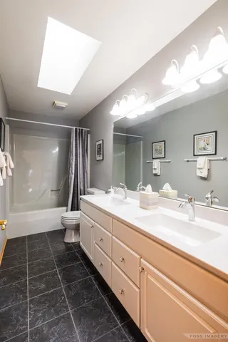 $799,900 | 2742 Jasmine Drive, Fitchburg, WI 53711